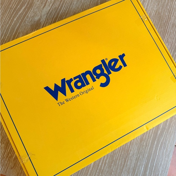 Wrangler Olive Canvas Tote Bag - Picture 5 of 5